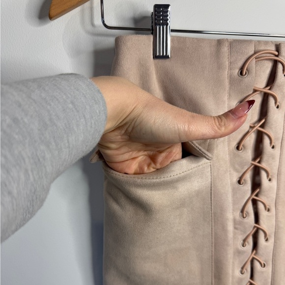 Azelle Collection Beige Velvet Like Mini Skirt (S) - Picture 4 of 7